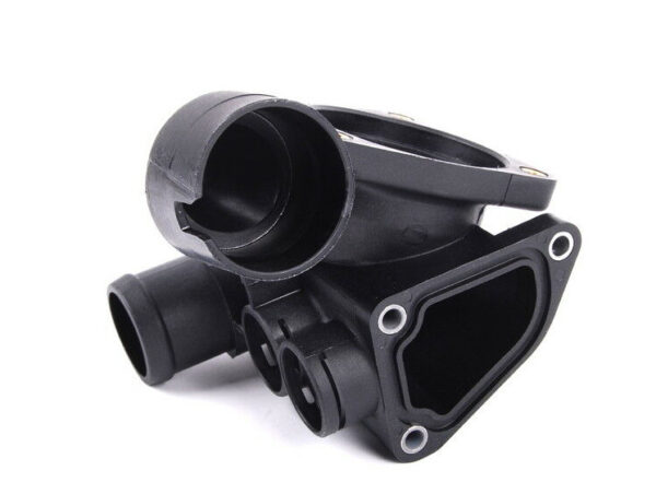 022121117C - NEW AUDI A3 8P COOLANT REGULATOR HOUSING 022121117C