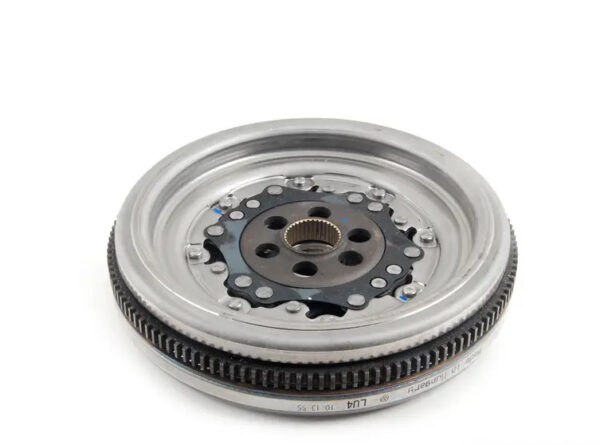 03G105266CH - NEW AUDI A3 8P FLYWHEEL 03G105266CH ORIGINAL