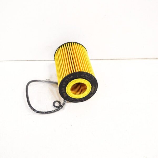 03N115562B - Audi A3 8V oil filter 03N115562B new