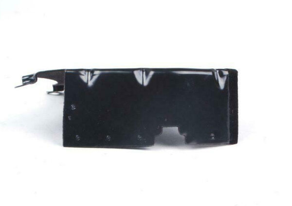 045109147A - NEW AUDI A3 8P CENTRE TIMING BELT GUARD 045109147A