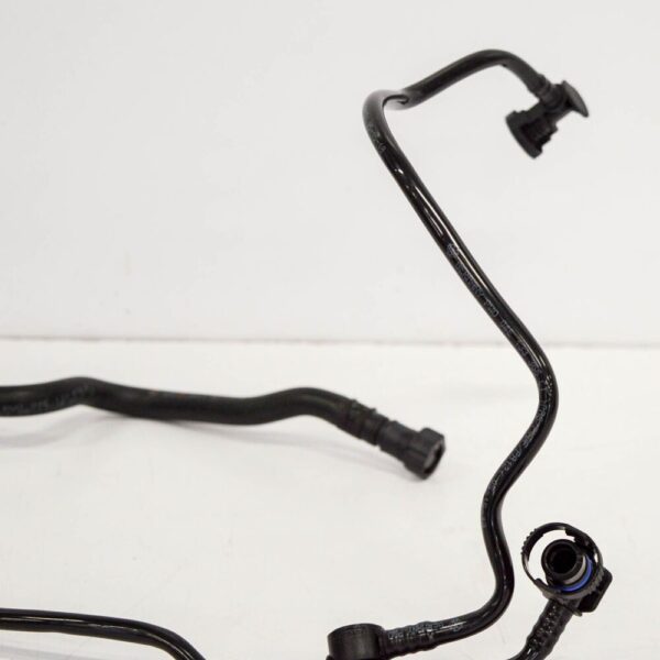 04E133366CT - NEW AUDI Q2 CONNECTION PIPE HOSE 04E133366CT ORIGINAL