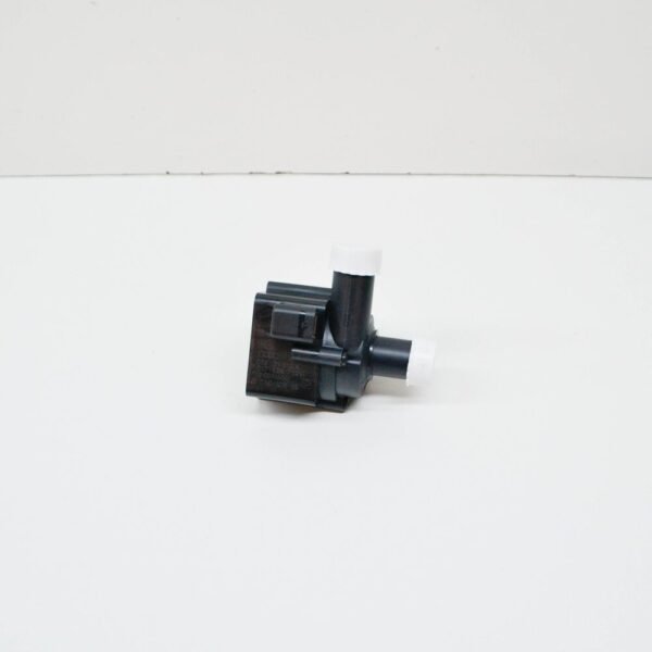 059121012A - NEW AUDI A8 D4 AUXILLIARY WATER PUMP 059121012A ORIGINAL