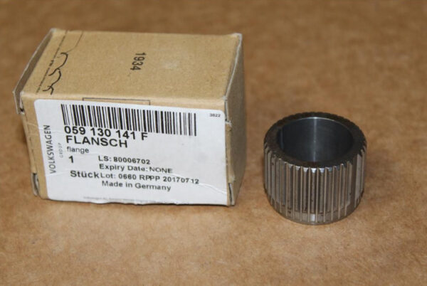 059130141F - NEW AUDI A5 8T ENGINE HIGH PRESSURE PUMP FLANGE 059130141F ORIGINAL