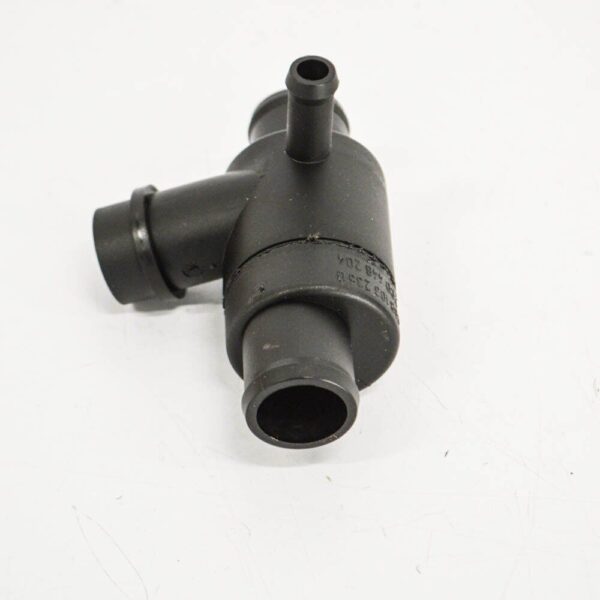 06B103235G - Audi A4 A6 Breather Valve Petrol 06B103235G NEW GENUINE +