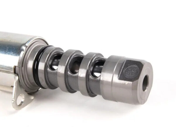 06E109257AA - NEW AUDI A6 AVANT C6 CAMSHAFT ADJUSTMENT VALVE 06E109257AA ORIGINAL