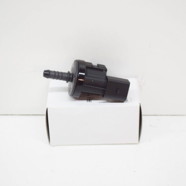 06E906517A - Audi A4 B7 2.0 Petrol 147 kW Solenoid Valve 06E906517A NEW
