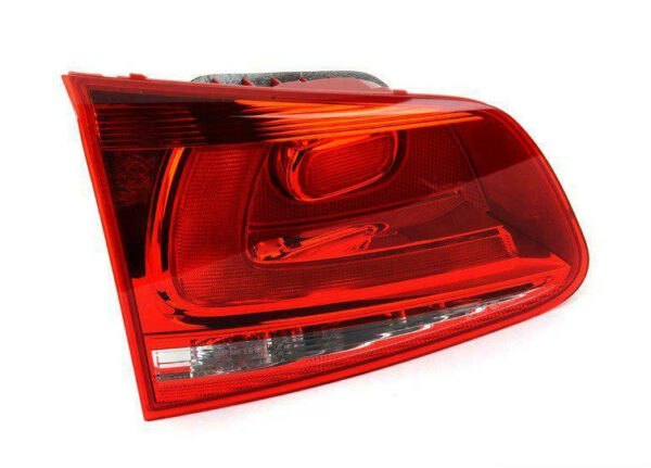 7P6945093C - NEW VOLKSWAGEN TOUAREG 7P REAR LEFT INNER TAILLIGHT 7P6945093C