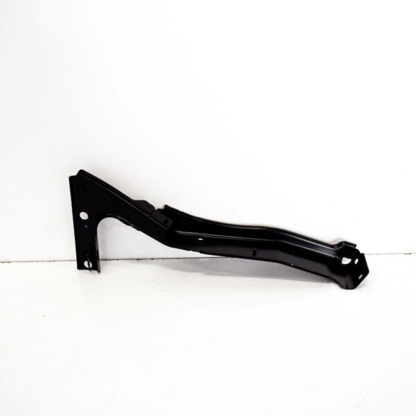 8T0821136G - NEW AUDI A5 8T FRONT RIGHT FENDER LOWER BRACKET 8T0821136G ORIGINAL