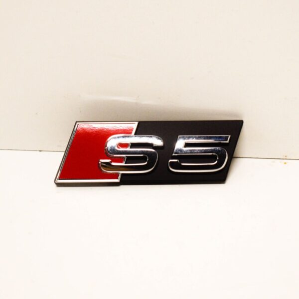 8T0853736 - Audi A5 S5 Front Grille Logo Emblem 8T08537362ZZ NEW GENUINE