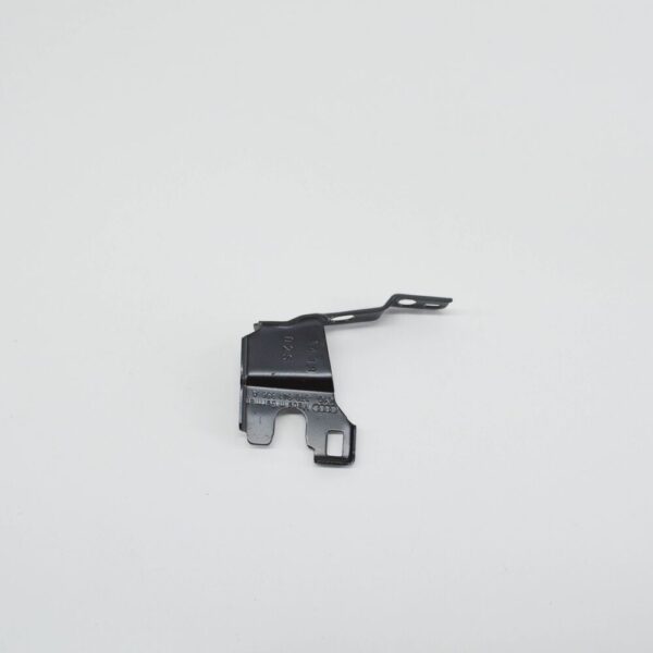 8T0941356A - NEW AUDI A4 AVANT B8 FRONT RIGHT HEADLIGHT BRACKET MOUNT 8T0941356A
