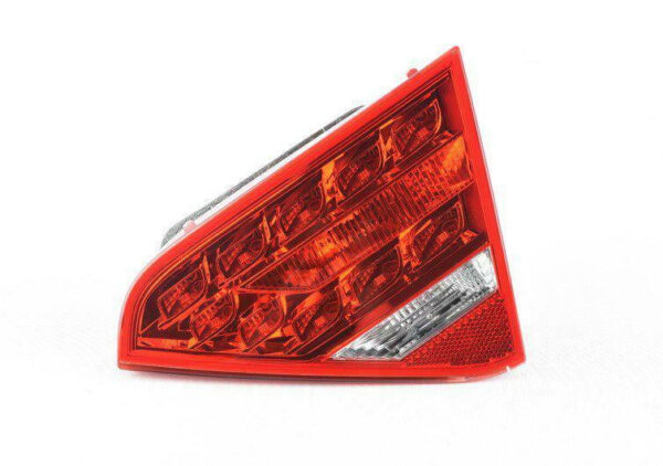 8T0945094B - NEW AUDI A5 8T REAR RIGHT INNER TAILLIGHT 8T0945094B ORIGINAL