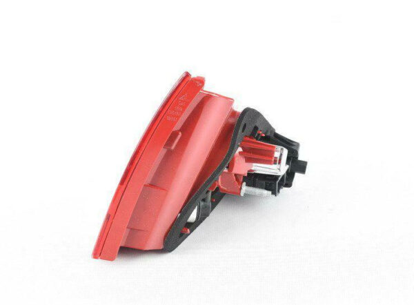 8T0945094B - NEW AUDI A5 8T REAR RIGHT INNER TAILLIGHT 8T0945094B ORIGINAL