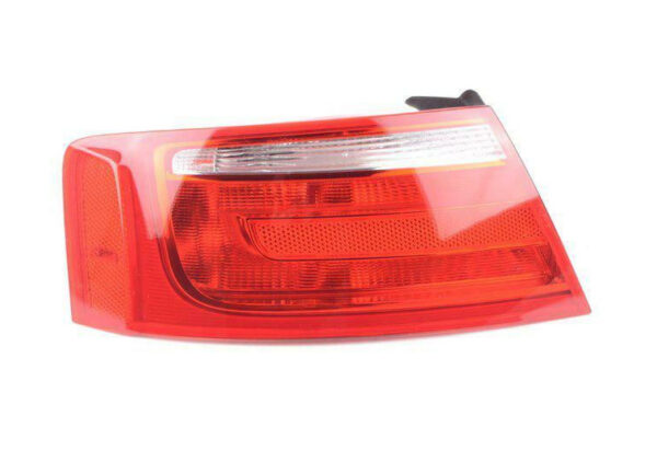 8T0945095A - NEW AUDI A5 8T REAR LEFT OUTER TAILLIGHT 8T0945095A ORIGINAL