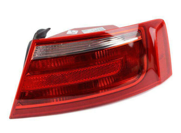 8T0945096A - NEW AUDI A5 8T REAR RIGHT OUTER TAILLIGHT 8T0945096A