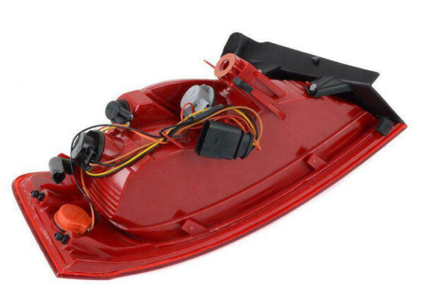 8T0945096A - NEW AUDI A5 8T REAR RIGHT OUTER TAILLIGHT 8T0945096A