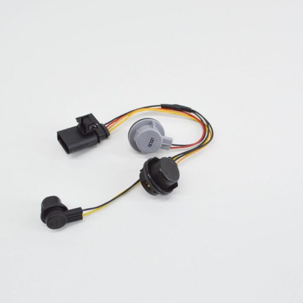 8T0945221 - NEW AUDI A5 8T3 REAR OUTER LAMP BULB CARRIER WITH CABLES 8T0945221 ORIGINAL