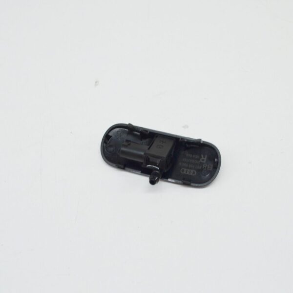 8T0955988B - NEW AUDI A4 B8 FRONT WINDSHIELD WASHER JET RIGHT 8T0955988B
