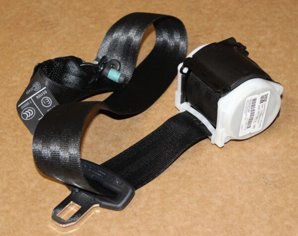 8U0857807DV04 - NEW AUDI Q3 8U REAR MIDDLE SEATBELT 8U0857807DV04