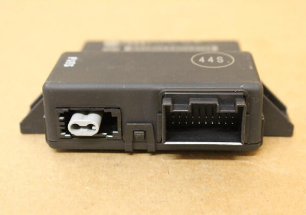 8U0907468BA - NEW AUDI RSQ3 8U GATEWAY CONTROL UNIT 8U0907468BA ORIGINAL