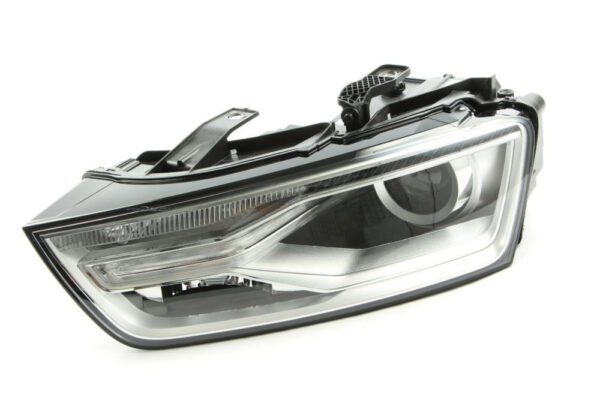 8U0941043C - NEW AUDI Q3 8U FRONT LEFT HEADLIGHT LHD 8U0941043C ORIGINAL