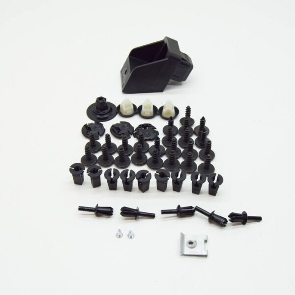 8V0098629A - NEW AUDI A3 CABRIO 8V FRONT FENDER LINER STTACHMENT PARTS SET 8V0098629A