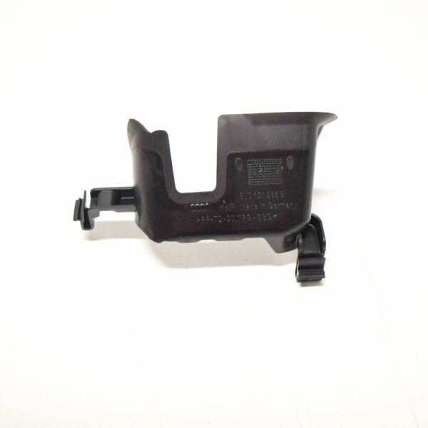 8V0121285B - NEW AUDI A3 8V UPPER CENTRE AIR GUIDE 8V0121285B ORIGINAL
