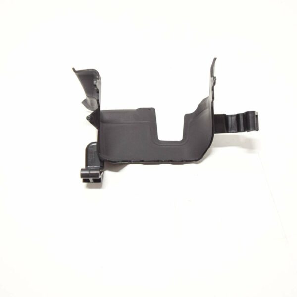 8V0121285B - NEW AUDI A3 8V UPPER CENTRE AIR GUIDE 8V0121285B ORIGINAL