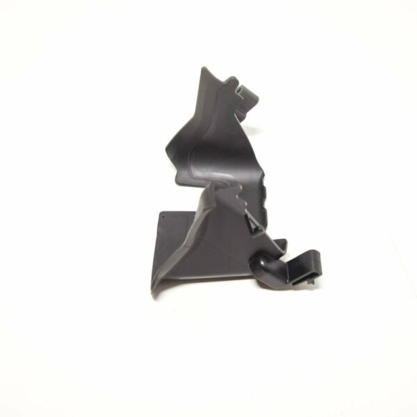 8V0121285B - NEW AUDI A3 8V UPPER CENTRE AIR GUIDE 8V0121285B ORIGINAL