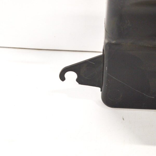 8V0121673 - NEW AUDI A3 8V FRONT LEFT AIR GUIDE 8V0121673
