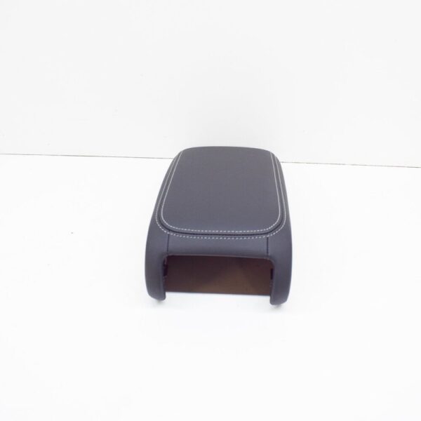 8V0864207EKND - NEW AUDI A3 8V FAUX LEATHER SOUL BLACK / CLIFF GRAY 8V0864207EKND ARMREST