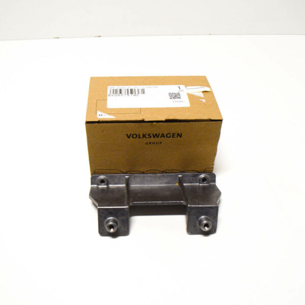 8V0907574C - NEW AUDI A3 8V CRUISE CONTROL DISTANCE SENSOR BRACKET 8V0907574C