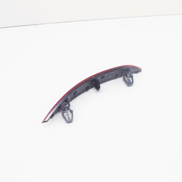 8V0945105A - NEW AUDI A3 8V REAR LEFT BUMPER REFLECTOR 8V0945105A ORIGINAL