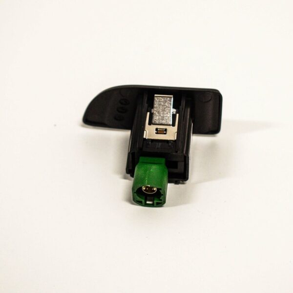 8V1035726 - NEW AUDI A3 8V AUDIO AUXILIARY JACK INTERFACE USB PORT LHD 8V1035726