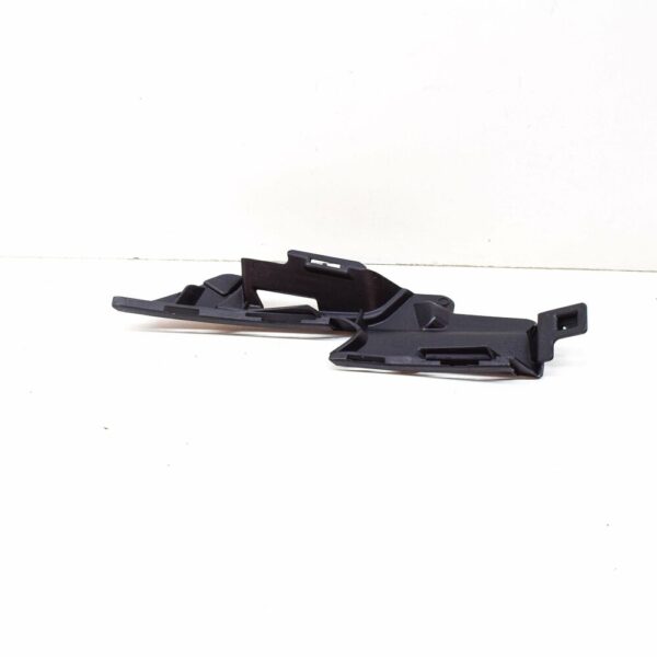8V3807320 - NEW AUDI A3 8V FRONT BUMPER RIGHT CLOSING ELEMENT 8V3807320