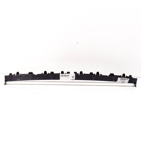 8V3807647B - A3 Sportback e-tron 8V Front Lower Medium Grill 8V3807647B9B9 ORIGINAL