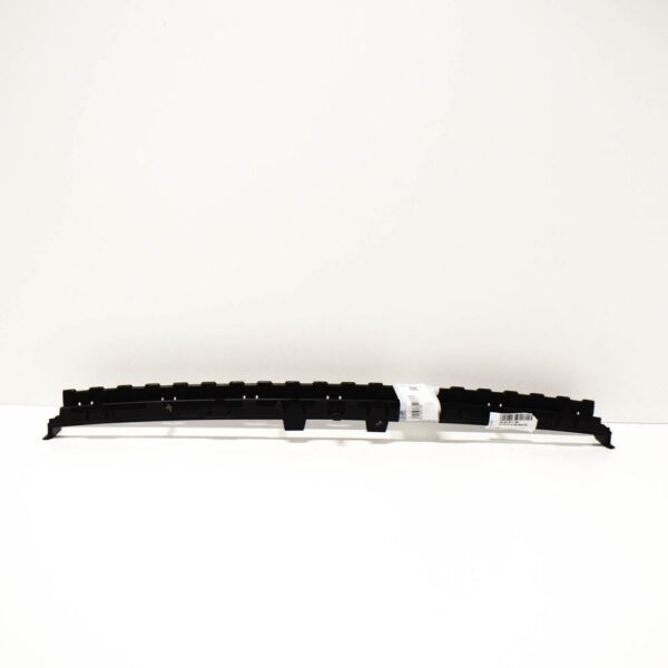 8V3807647C - Audi A3 8V front bumper lower grille 8V3807647C9B9 NEW