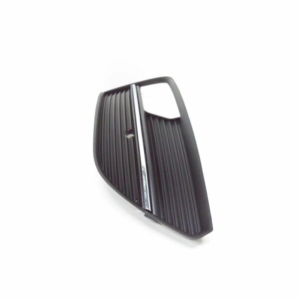 8V3807682A9B9 - NEW AUDI A3 8PA FRONT BUMPER RIGHT SIDE GRILLE 8V3807682A 9B9