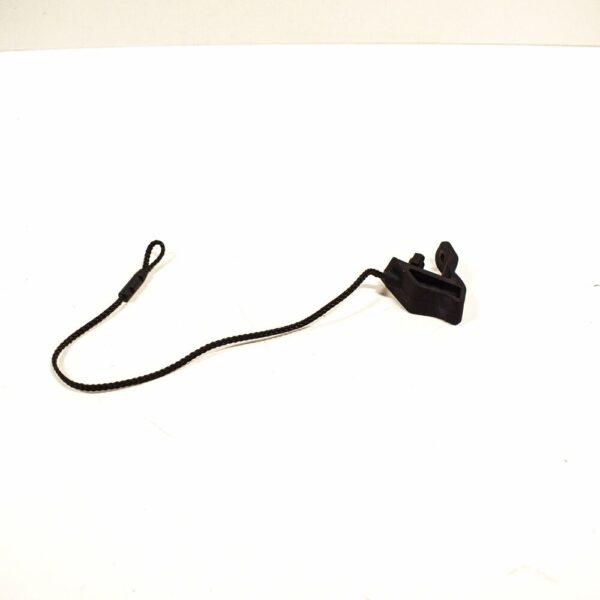 8V4867668 - NEW AUDI A3 SPORTBACK 8V PARCEL SHELF RIGHT STRING 8V4867668