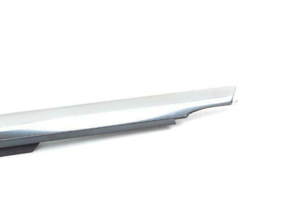 8V5853283B2ZZ - NEW AUDI A3 8V FRONT LEFT DOOR WINDOW SLOT SEAL TRIM STRIP 8V5853283B2ZZ