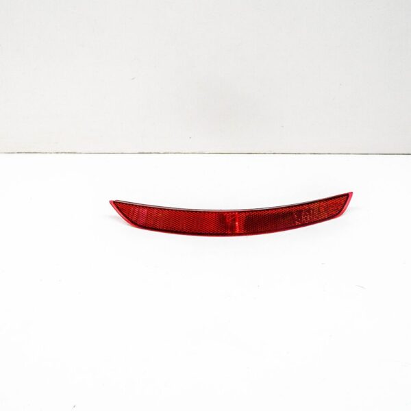 8V5945105A - Audi A3 8V rear bumper left reflector 8V5945105A new