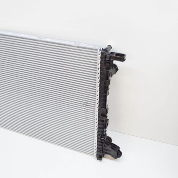 8W0121251J - AUDI A4 B9 ENGINE RADIATOR 8W0121251J NEW GENUINE
