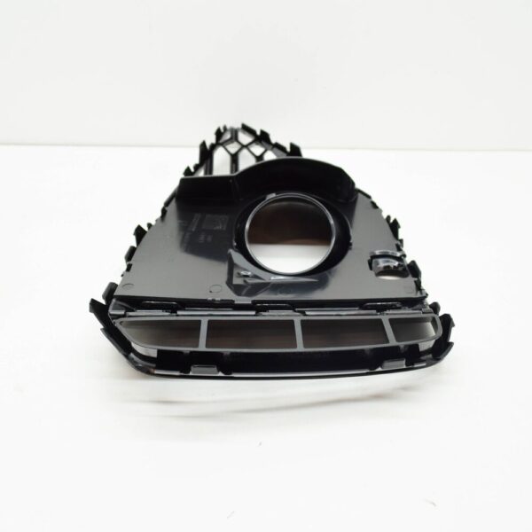 8W0807682AS3Q0 - NEW AUDI A5 SPORTBACK F5 FRONT RIGHT AIR GUIDE GRILLE 8W0807682AS3Q0 ORIGINAL