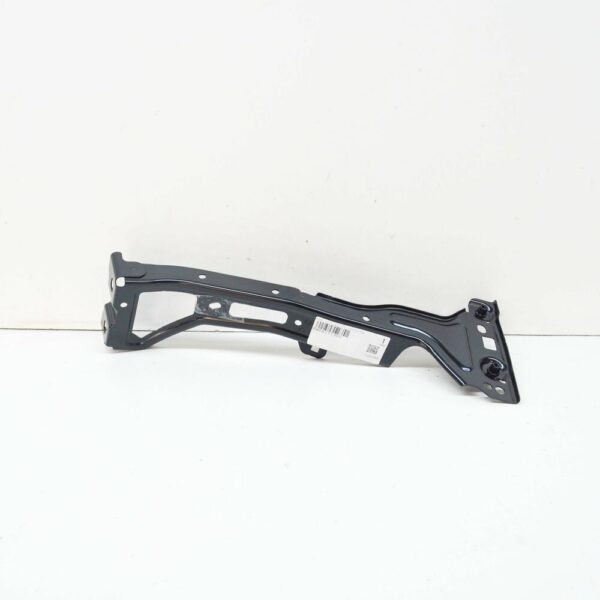 8W0821135C - NEW AUDI A4 B9 FRONT LEFT FENDER BRACKET 8W0821135C