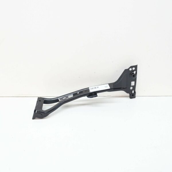 8W0821135C - NEW AUDI A4 B9 FRONT LEFT FENDER BRACKET 8W0821135C