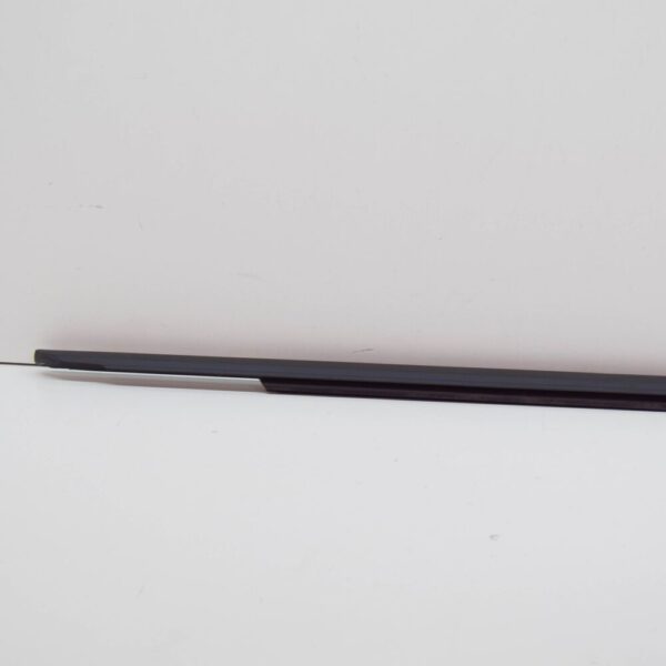 8W0837478A - AUDI A4 B9 FRONT RIGHT OUTER WINDOW APERTURE SEAL 8W0837478A NEW GENUINE