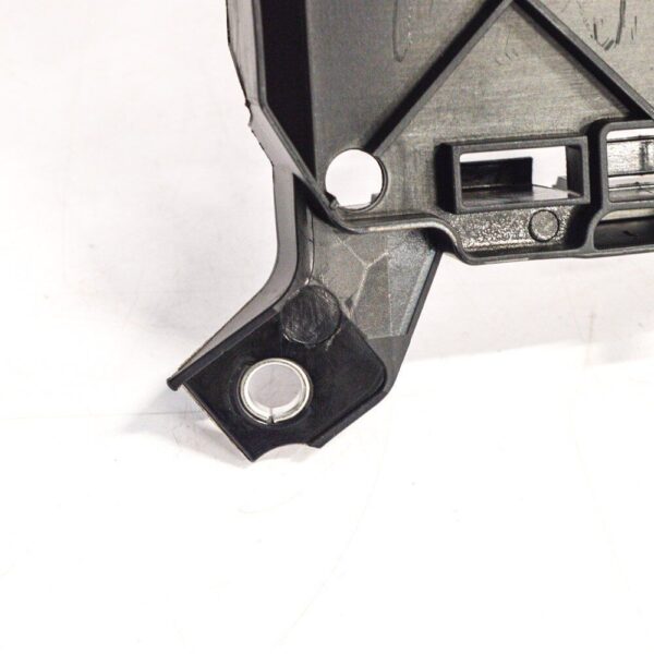 8W0907647A - Audi A4 B9 Engine ECU Mount 8W0907647A NEW REAL