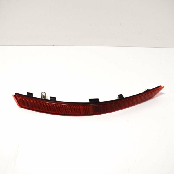 8W0945106C - NEW AUDI A4 B9 REAR BUMPER RIGHT REFLECTOR 8W0945106C