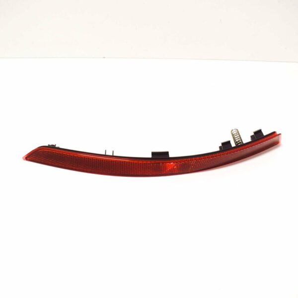 8W0945106C - NEW AUDI A4 B9 REAR BUMPER RIGHT REFLECTOR 8W0945106C