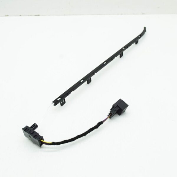 8W0947094 - AUDI A4 B9 Avant Right Door Panel Card Light Fibre  8W0947094 NEW GENUINE