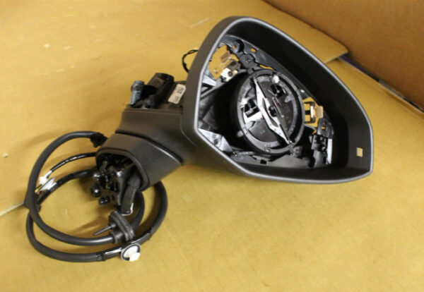 8W28574109B9 - NEW AUDI A4 AVANT B9 FRONT RIGHT SIDE WING MIRROR RHD 8W28574109B9 ORIGINAL